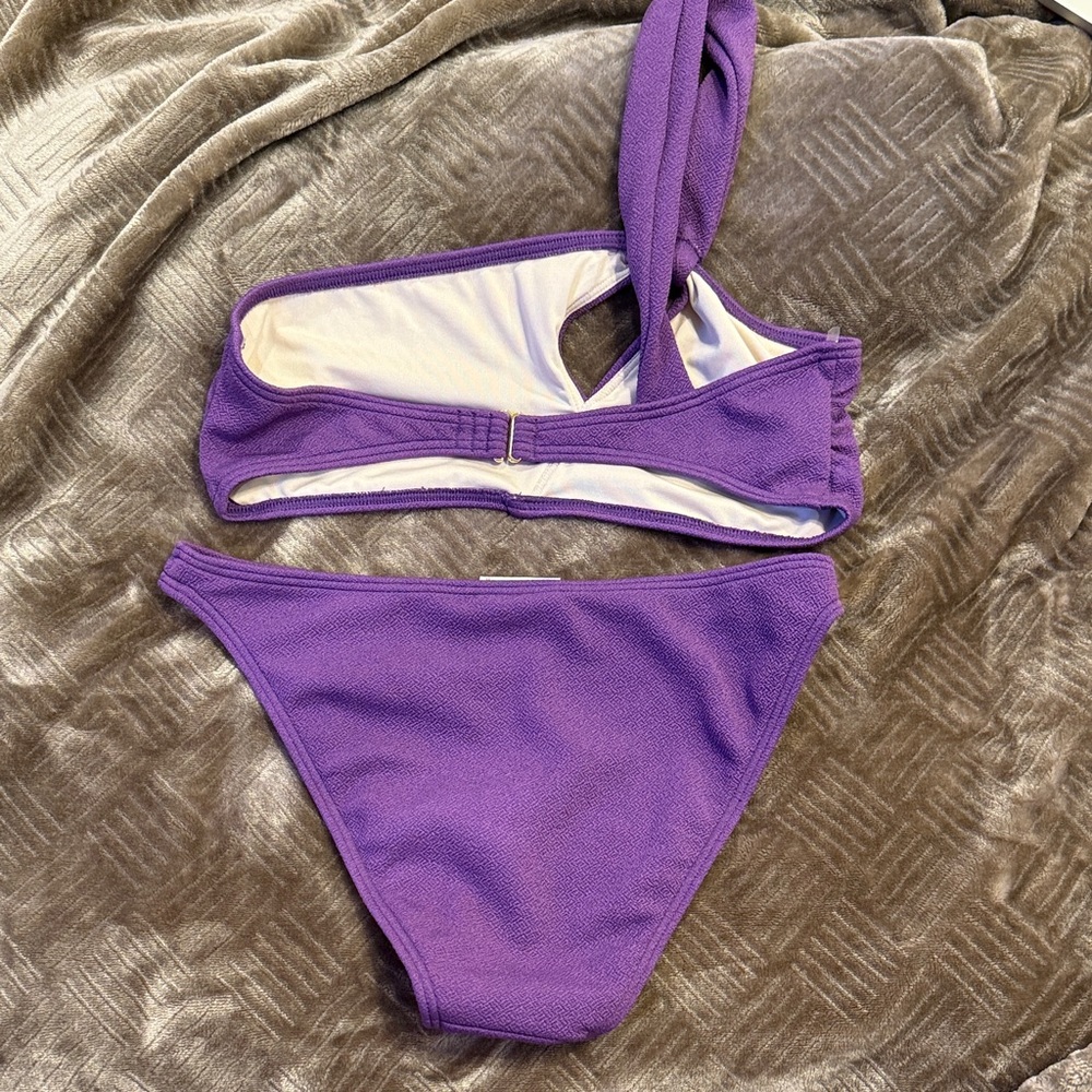 Peony One-Shoulder Bikini Set - Picture 2 of 6